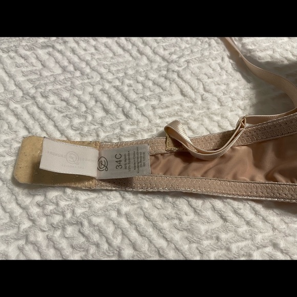 (2) CHINESE LAUNDRY push up bras - Picture 11 of 13